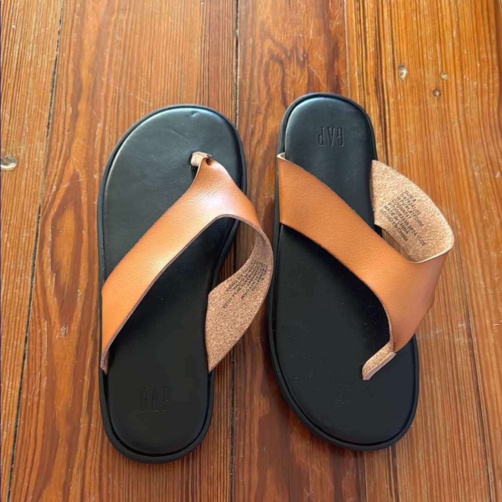 GAP Tan and Black Slide Sandals. Leather